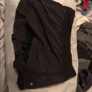 Lulu lemon black skirt